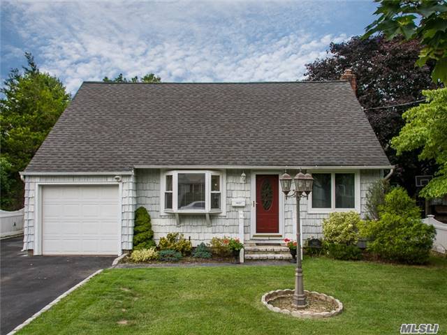 #1 photo, 1427 Fraser Avenue, מחוז נסאו North Merrick , NY 11566