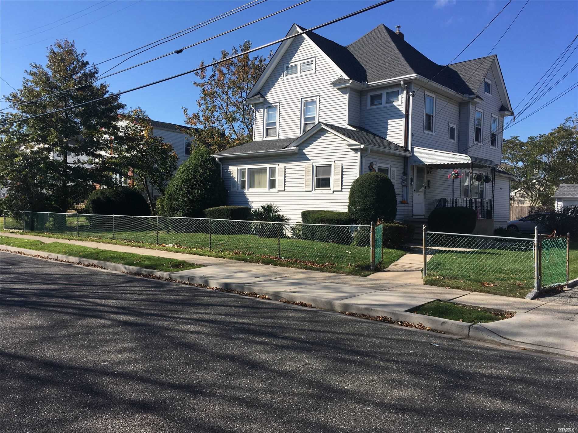 #1 photo, 29 3rd Avenue, East Rockaway , NY 11518