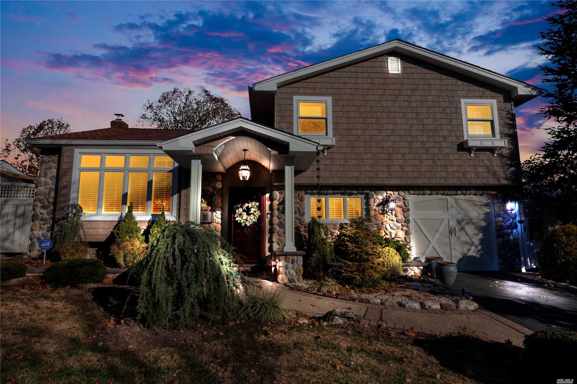 #1 photo, 4 Fairview Lane, 長島 Plainview , NY 11803