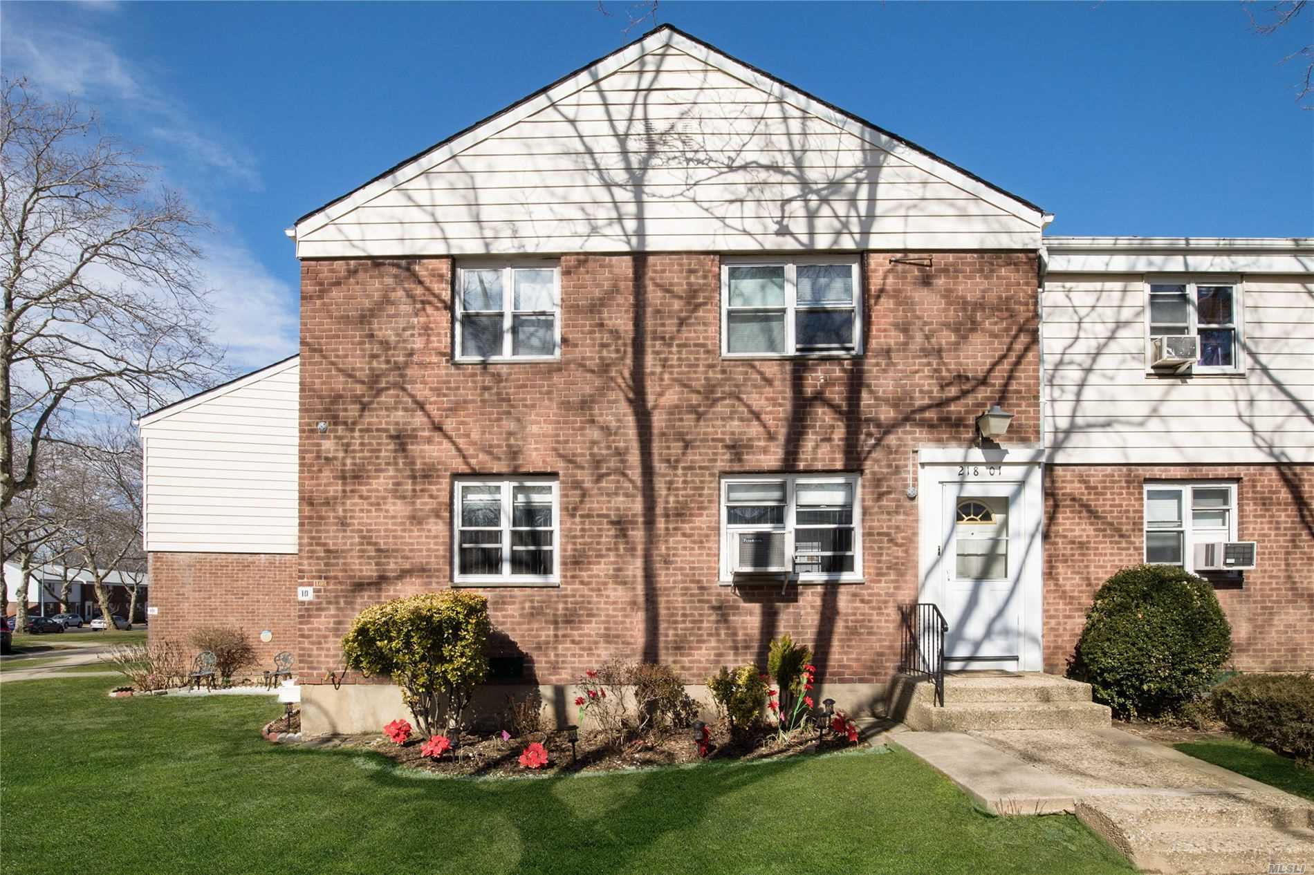 #1 photo, 218-01 68th Avenue, クイーンズ区 Oakland Gardens , NY 11364