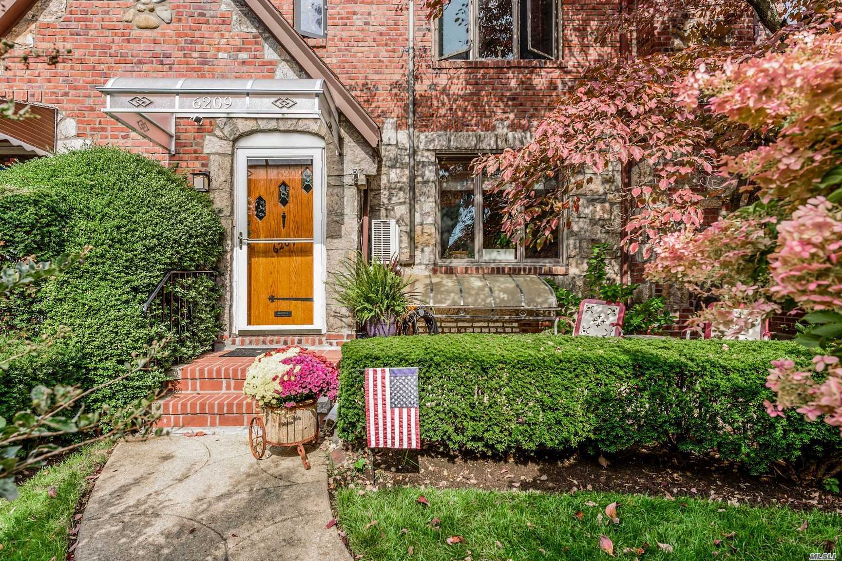 #1 photo, 62-09 Alderton Street, Rego Park , NY 11374