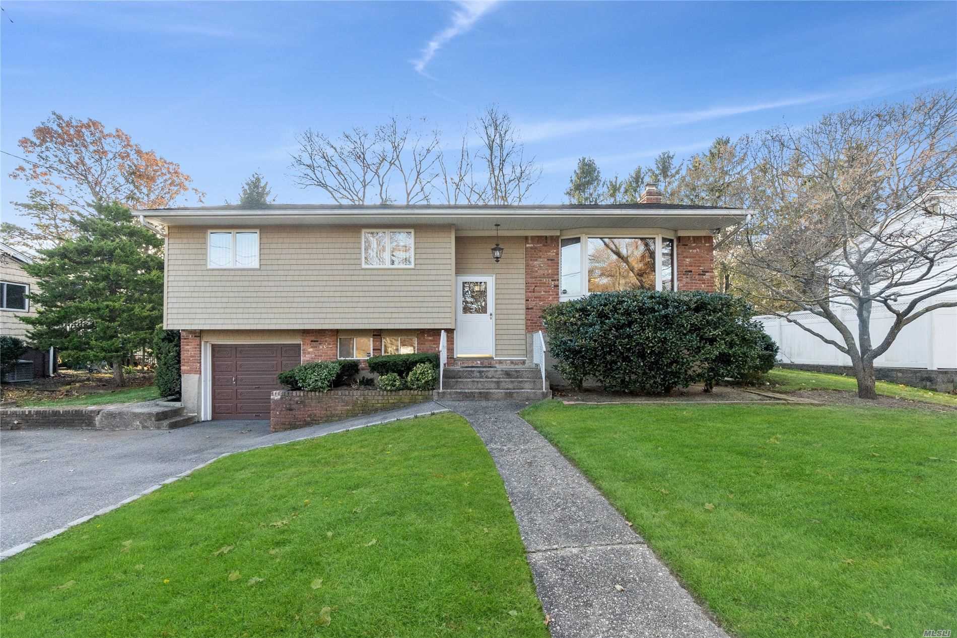 #1 photo, 82 Plymouth Boulevard, 东长岛 史密斯敦 Smithtown , NY 11787