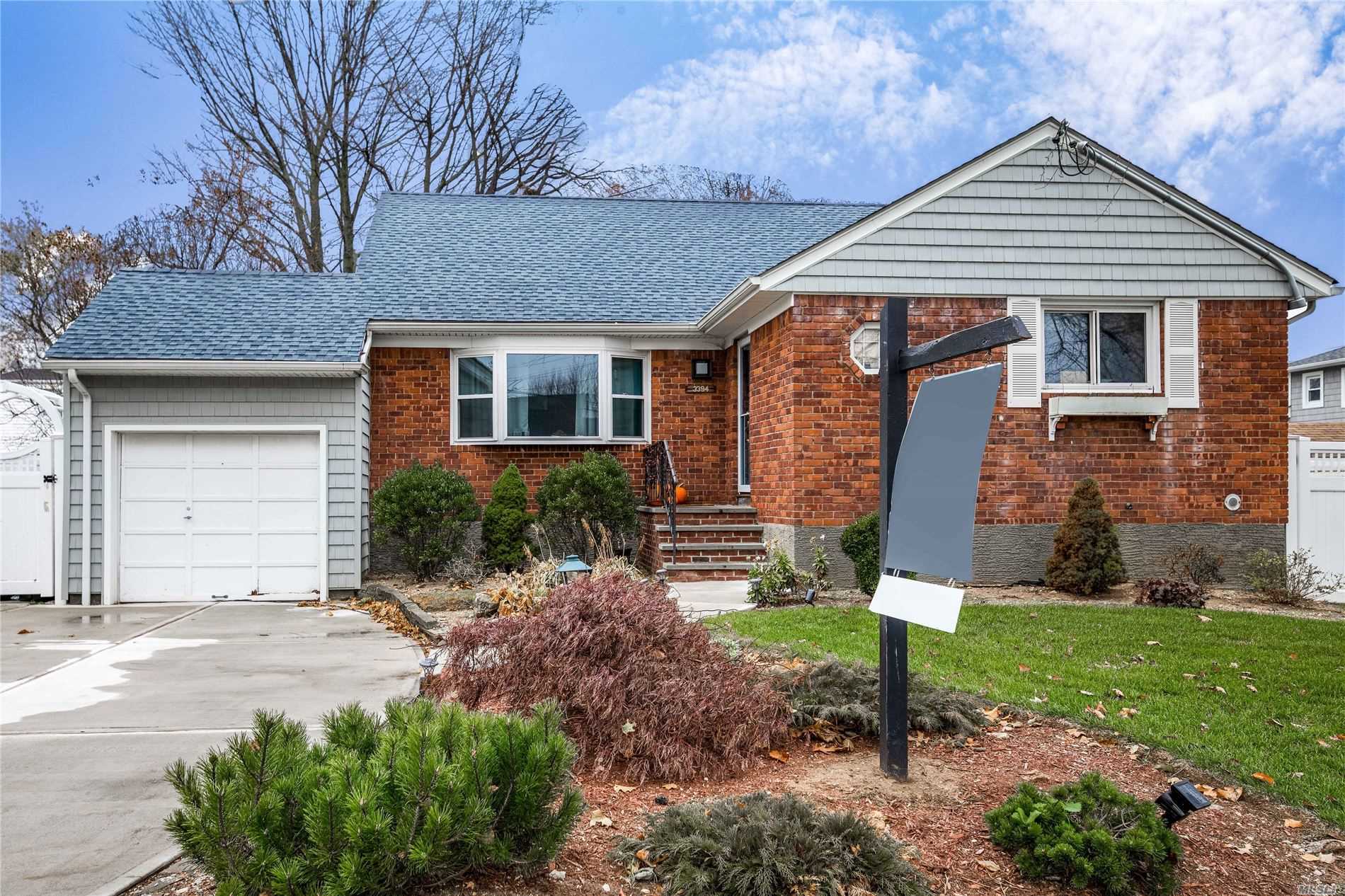 #1 photo, 3394 3rd Street, ナッソー郡 Oceanside , NY 11572