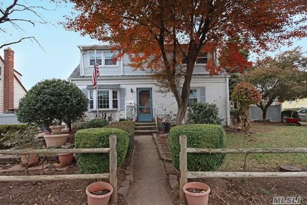 #1 photo, 20 5th Avenue, নাসাউ কাউন্টি Westbury , NY 11590