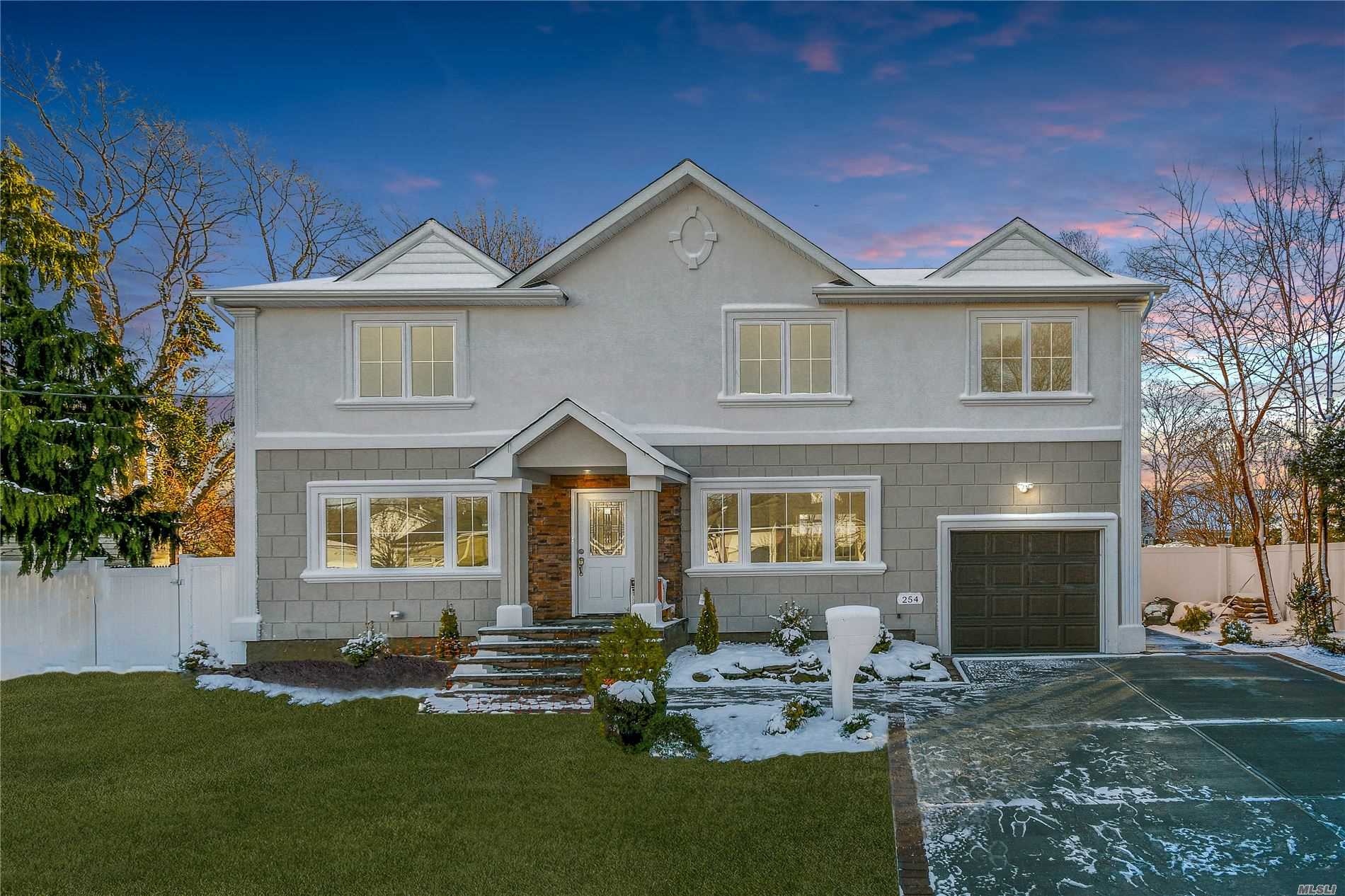 #1 photo, 254 N Linden Street, ナッソー郡 North Massapequa , NY 11758