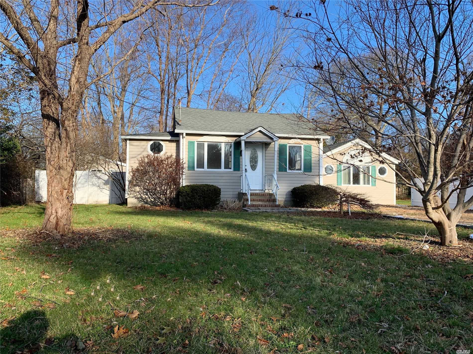 #1 photo, 141 E Cedar Road, Mastic Beach , NY 11951