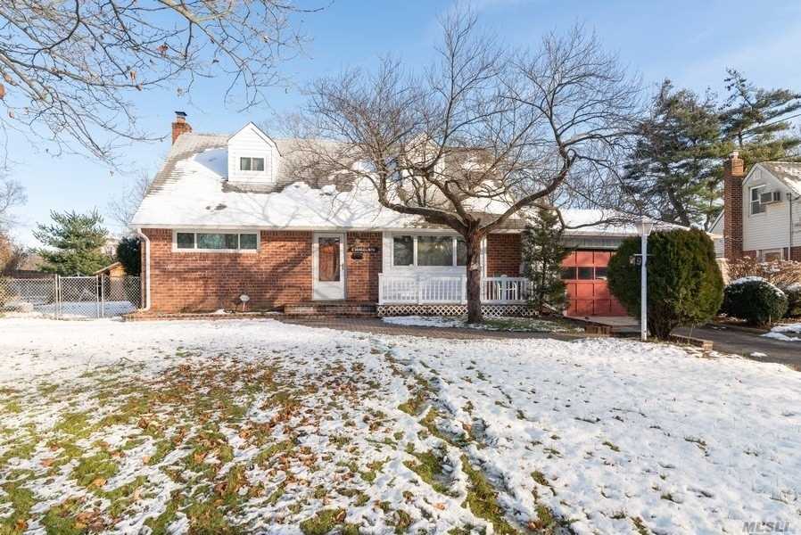 #1 photo, 49 Marvin Lane, Commack , NY 11725