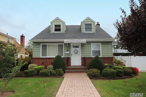 #1 photo, 18 Morningside Drive, নাসাউ কাউন্টি Westbury , NY 11590