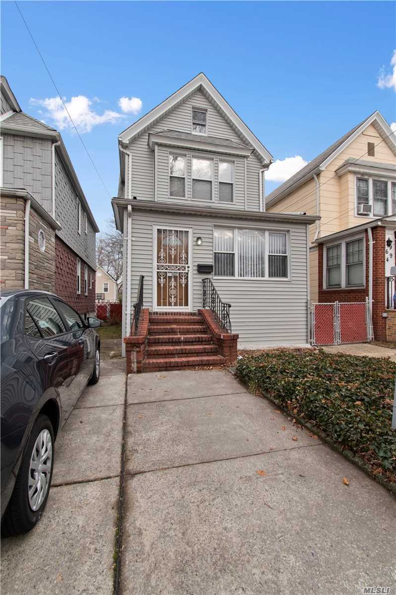 #1 photo, 69-47 Manse Street, फॉरेस्ट हिल्स Forest Hills , NY 11375