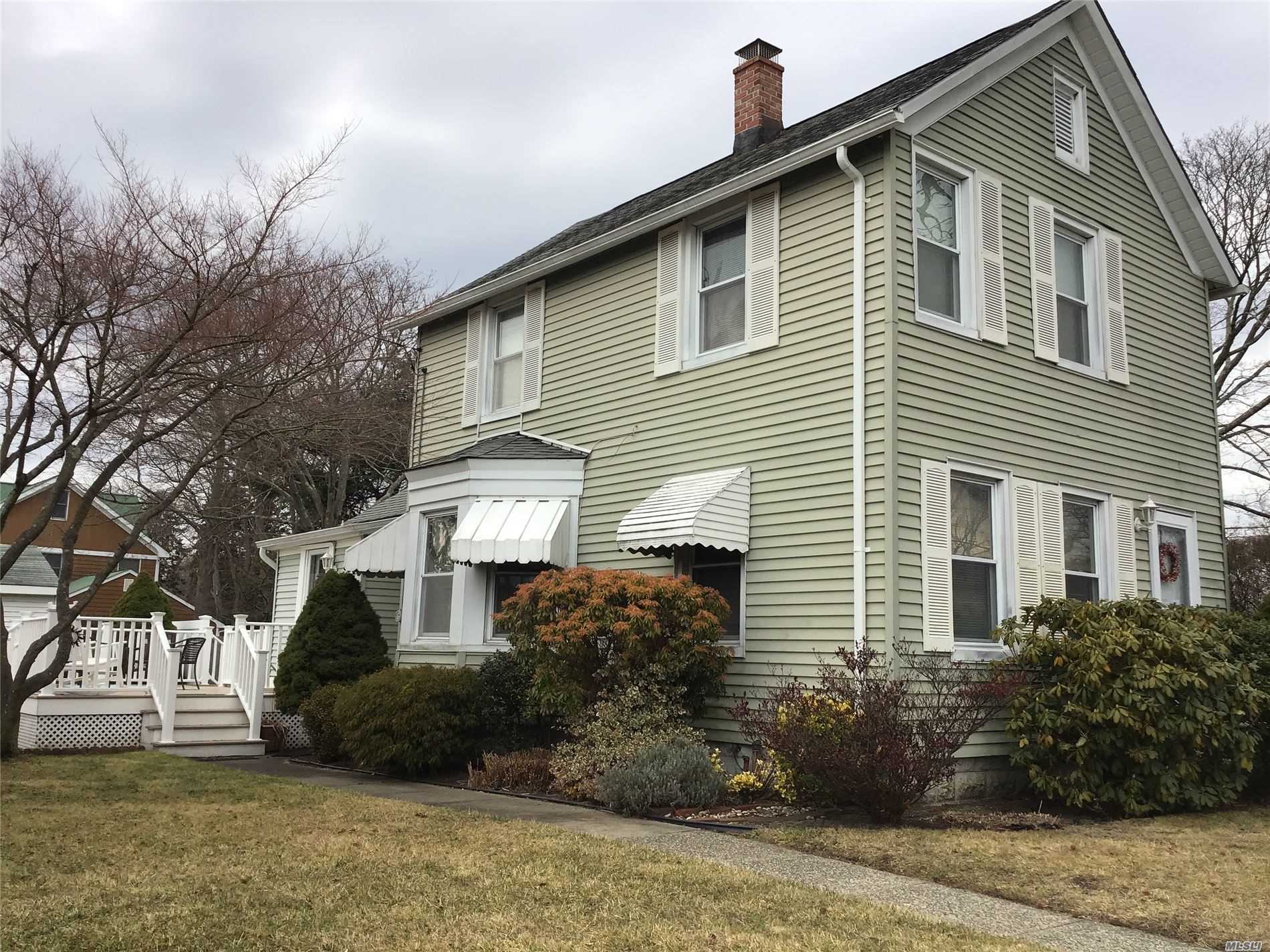 #1 photo, 142 Waverly Avenue, سوفولك Patchogue , NY 11772