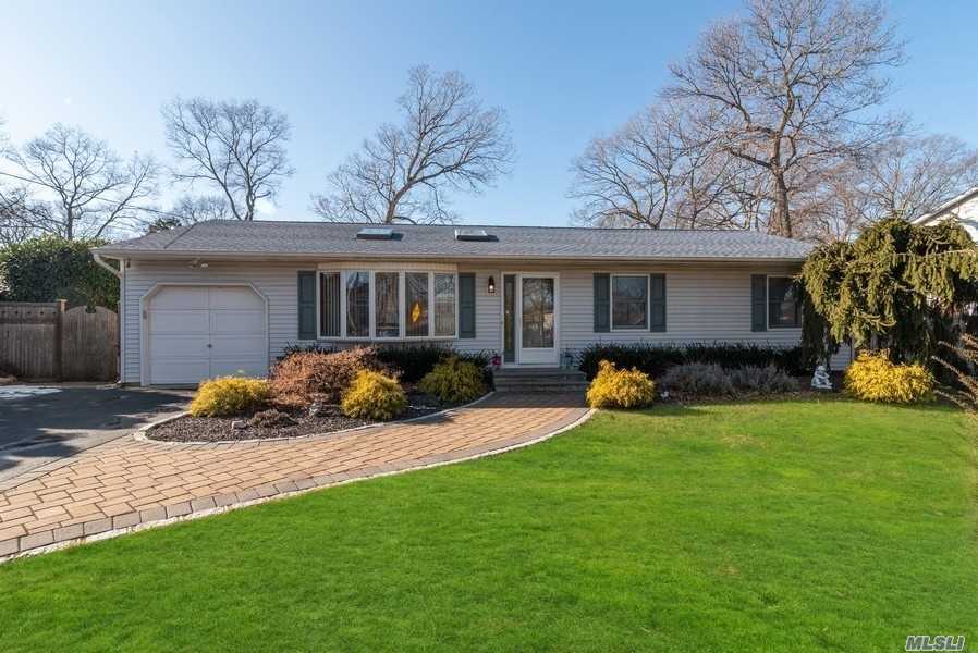 #1 photo, 12 Pine Street, Holtsville , NY 11742