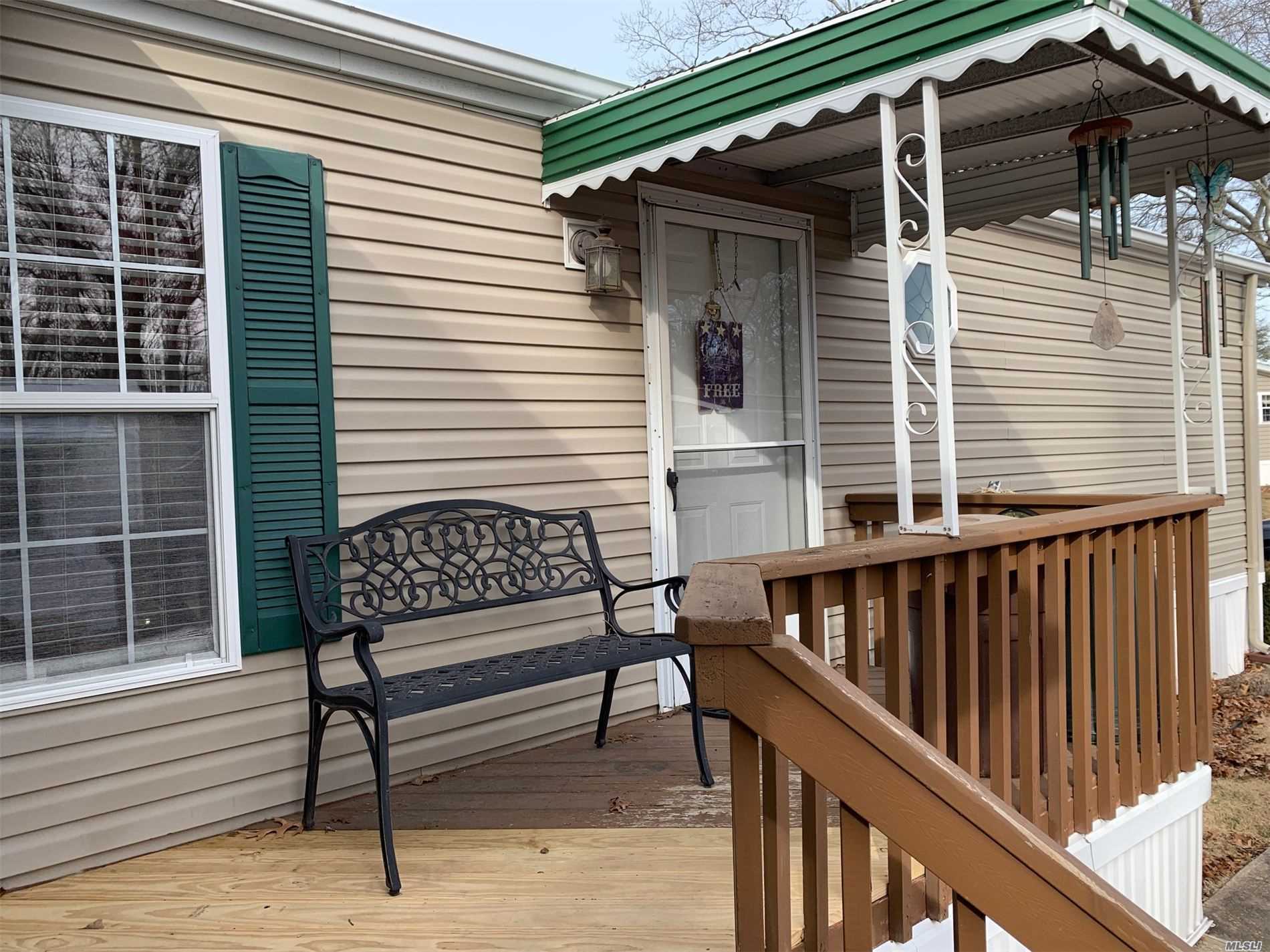 #1 photo, 1661-123 Old Country Road, Riverhead , NY 11901