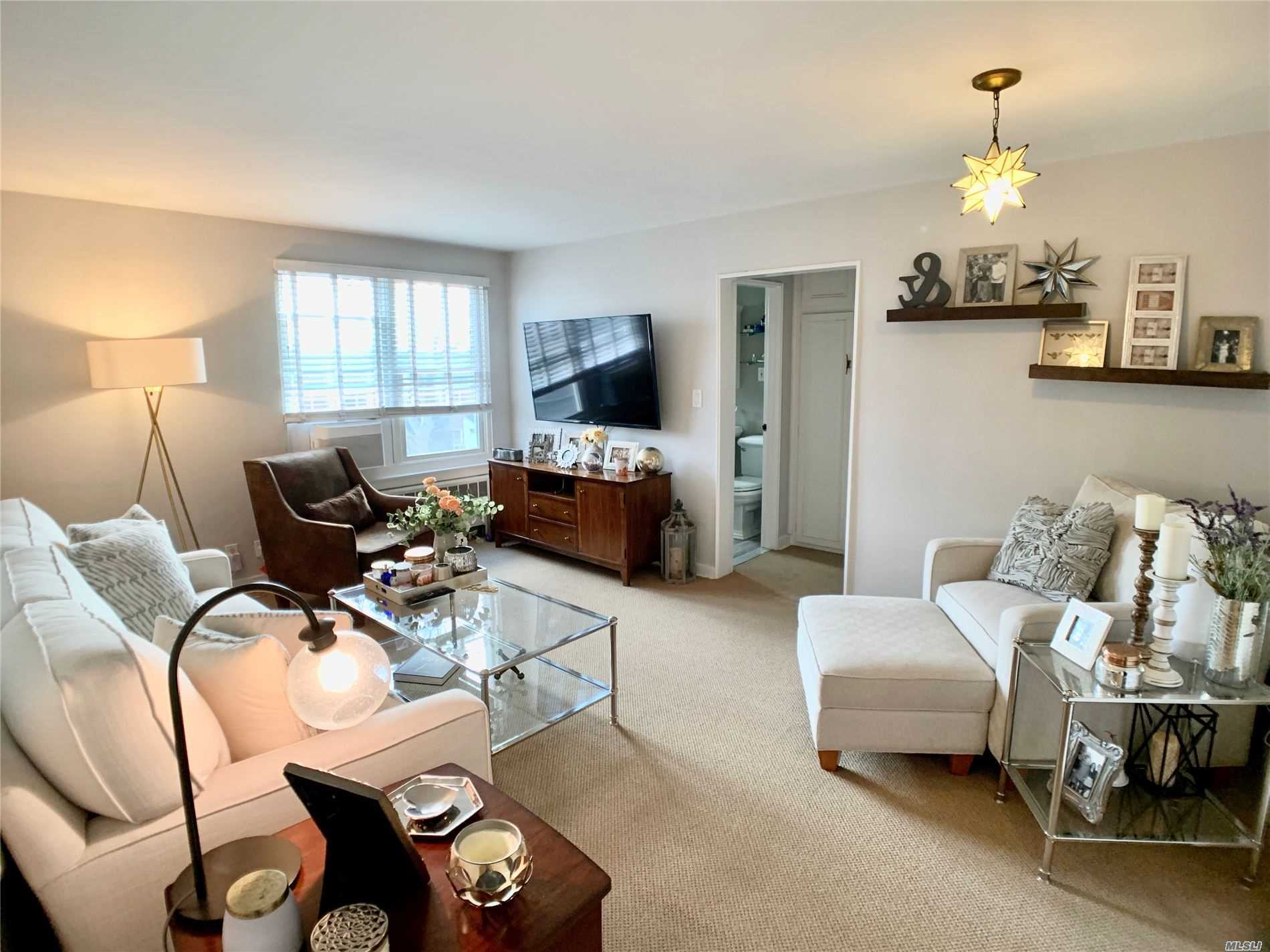 #1 photo, 89U Glen Keith Road, Glen Cove , NY 11542