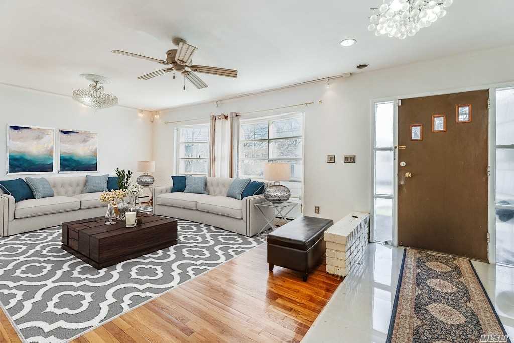 #1 photo, 962 Peninsula Boulevard, Woodmere , NY 11598