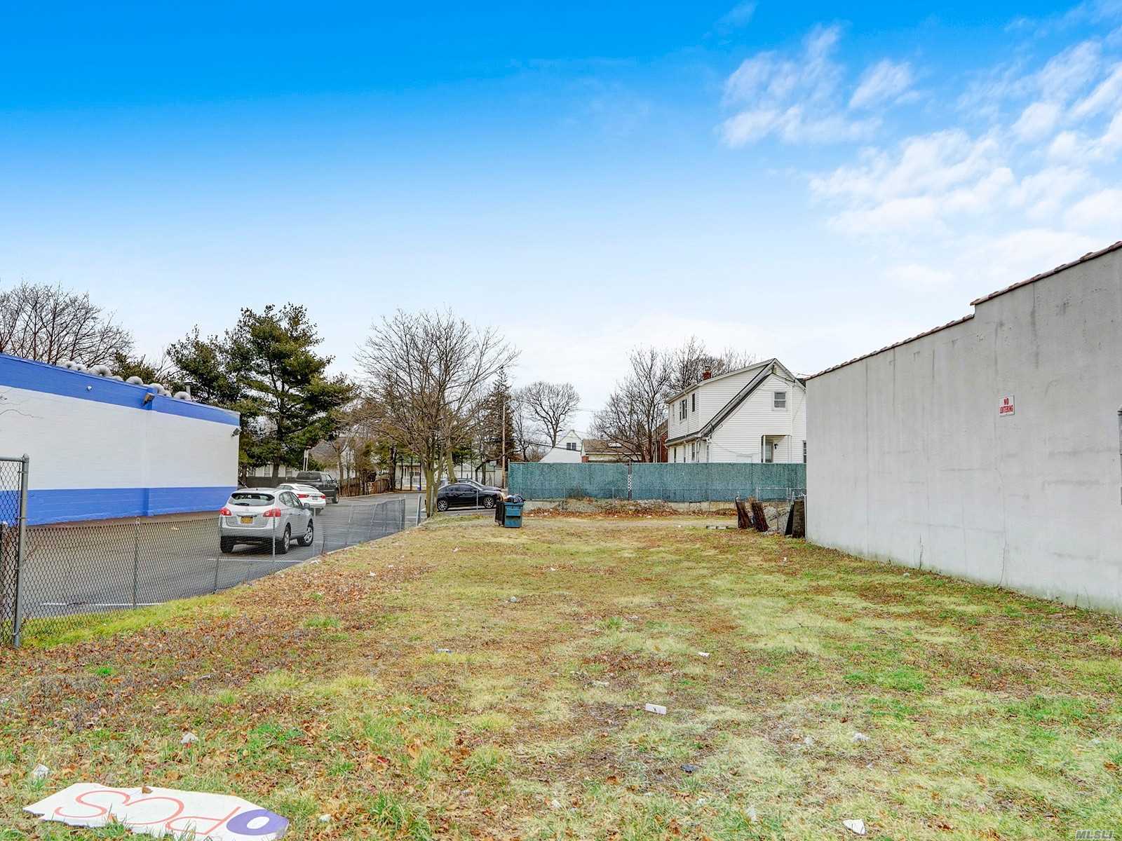 #1 photo, 1925 Deer Park Avenue, サフォーク郡 Deer Park , NY 11729