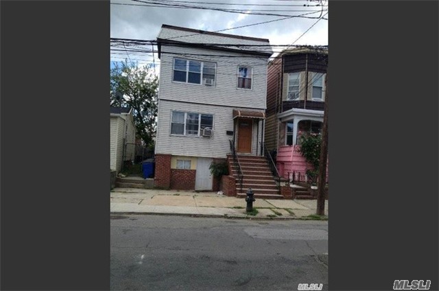 #1 photo, 22-20 127 Street, كوينز College Point , NY 11356
