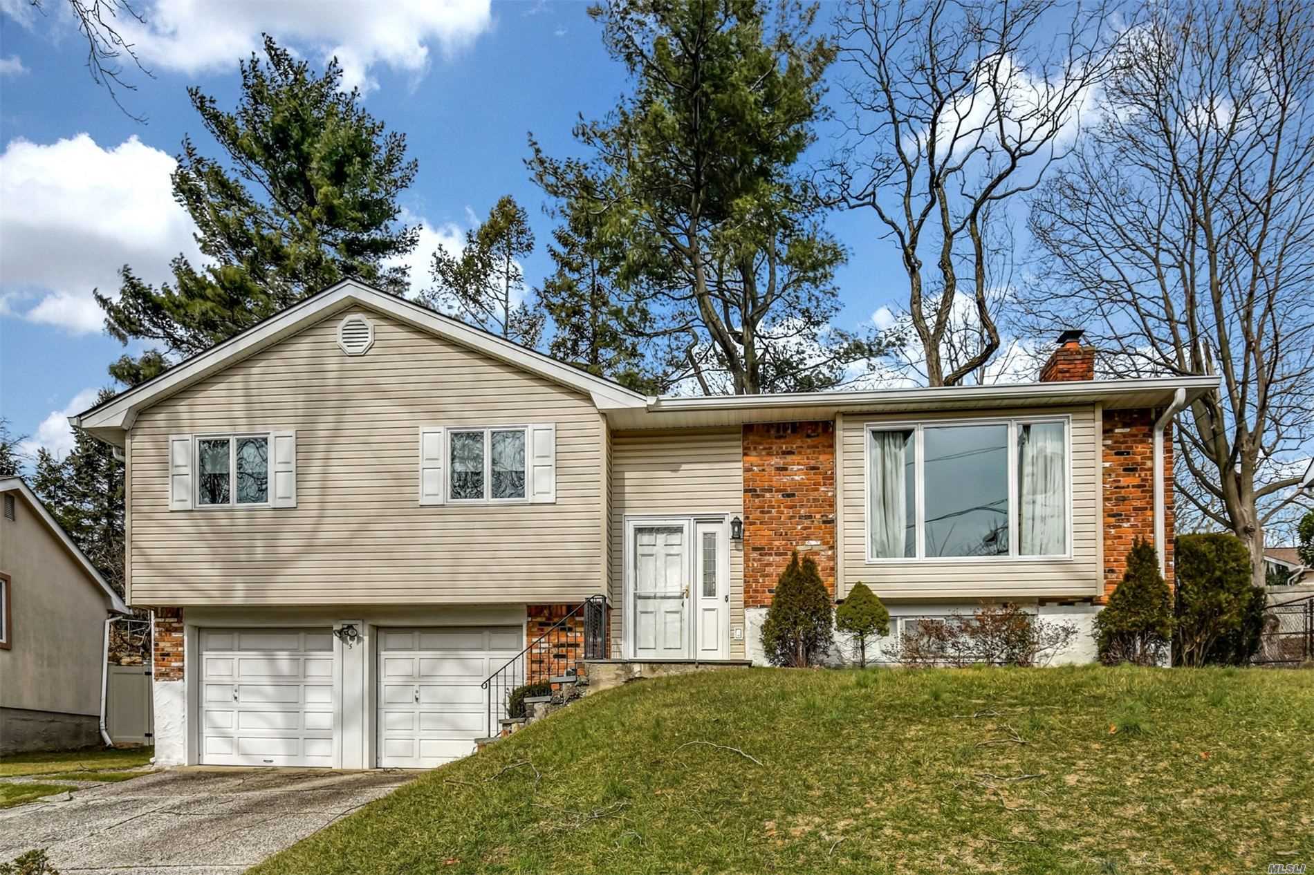 #1 photo, 5 Pickwick Hill Drive, Huntington Station , NY 11746