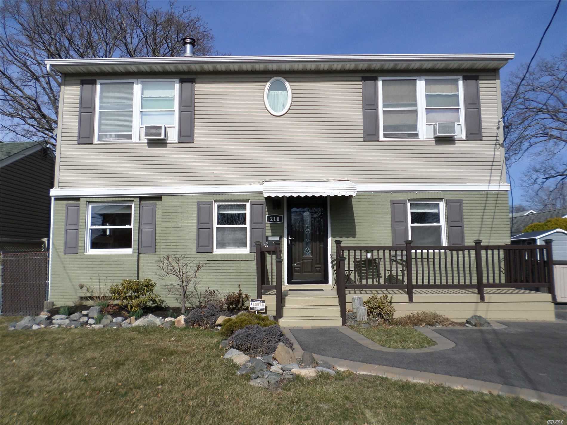 #1 photo, 210 45th Street, Lindenhurst , NY 11757