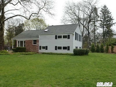 #1 photo, 18 Suydam Road, سوفولك Melville , NY 11747