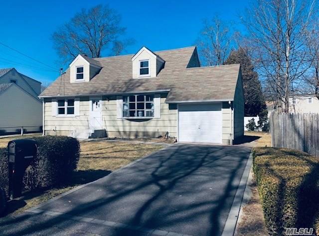 #1 photo, 40 Clark Street, سوفولك Huntington , NY 11743