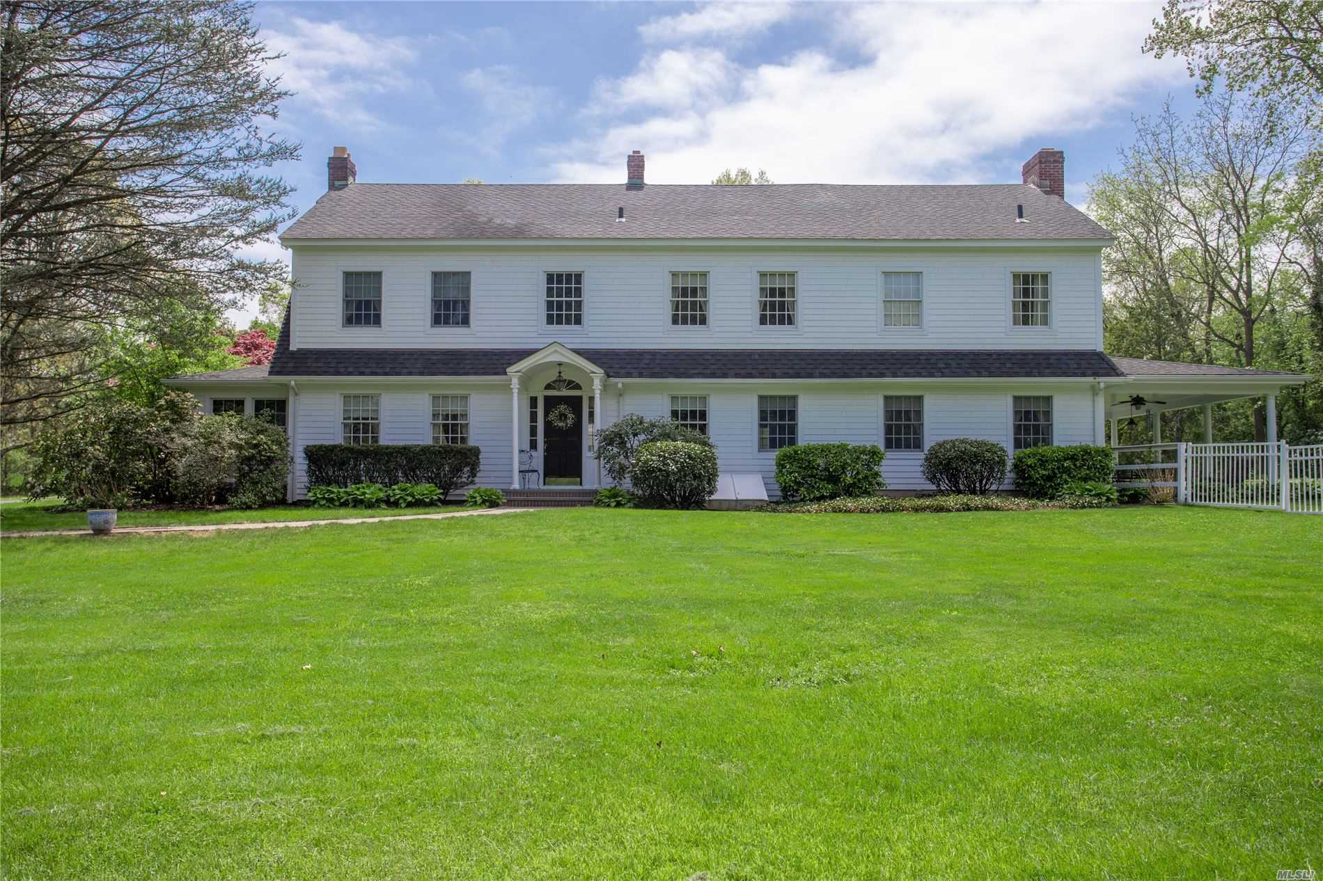 #1 photo, 53 Dunlop Road, سوفولك Huntington , NY 11743