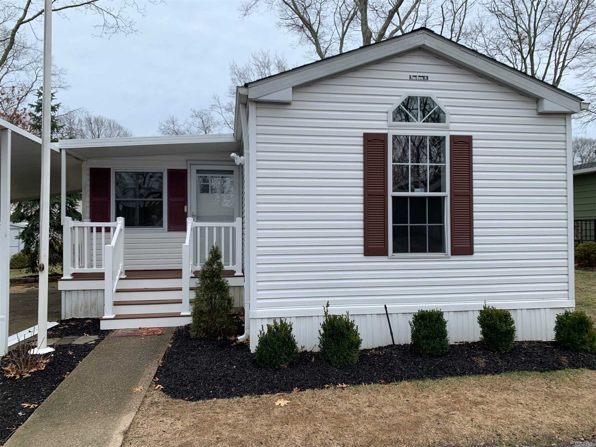 #1 photo, 1661-16 Old Country Road, Riverhead , NY 11901