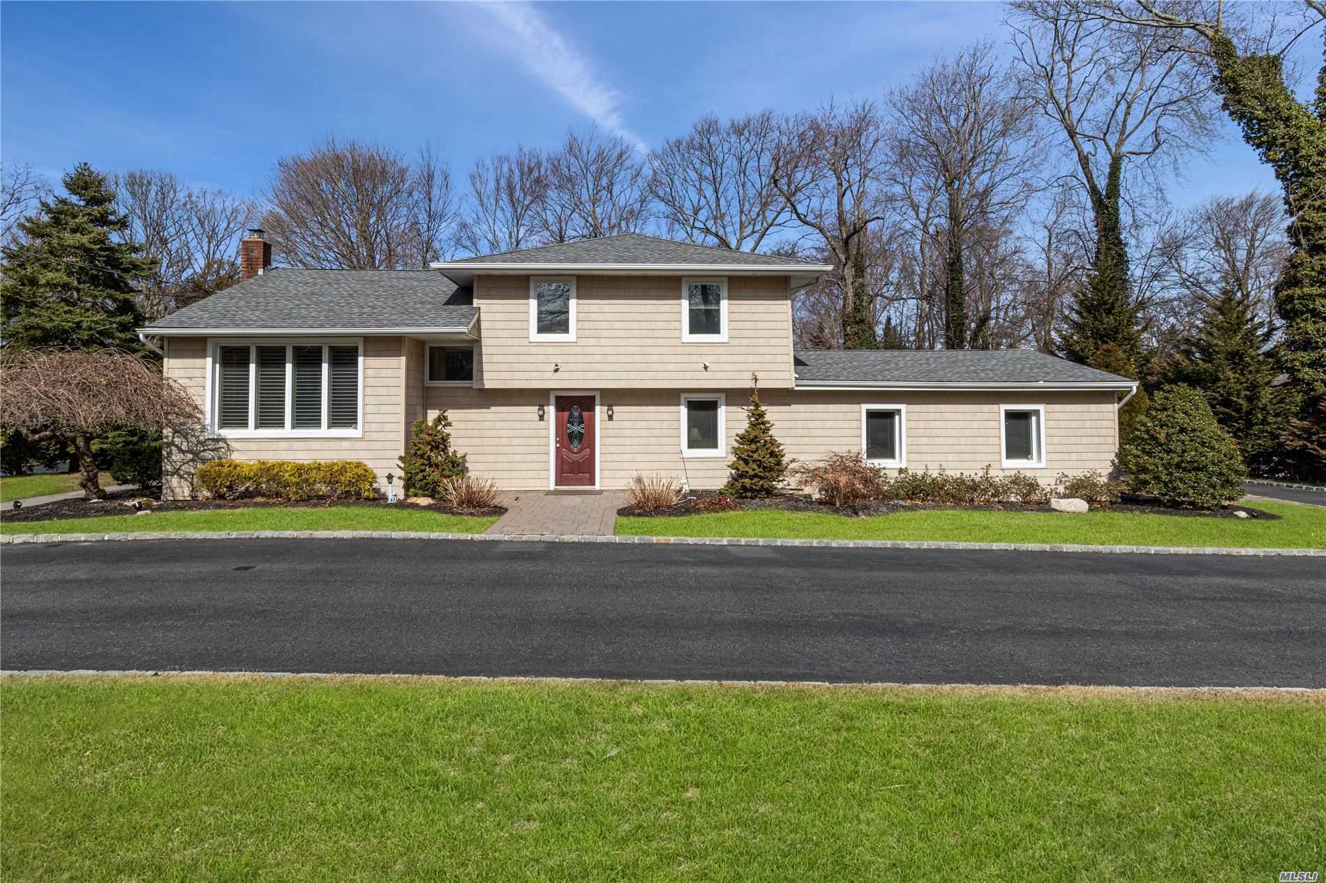 #1 photo, 101 Pidgeon Hill Road, Huntington Station , NY 11746