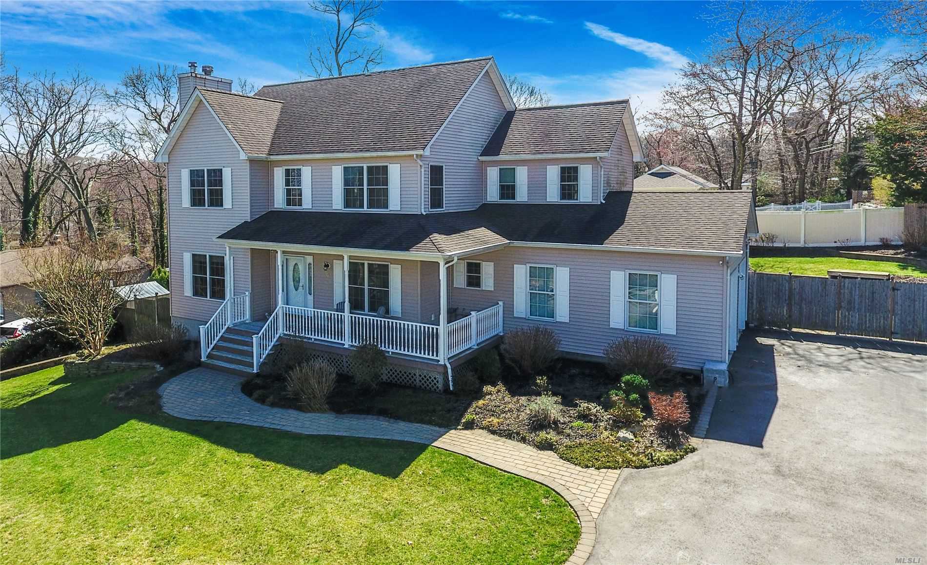 #1 photo, 6 Greenlawn Road, サフォーク郡 Sound Beach , NY 11789