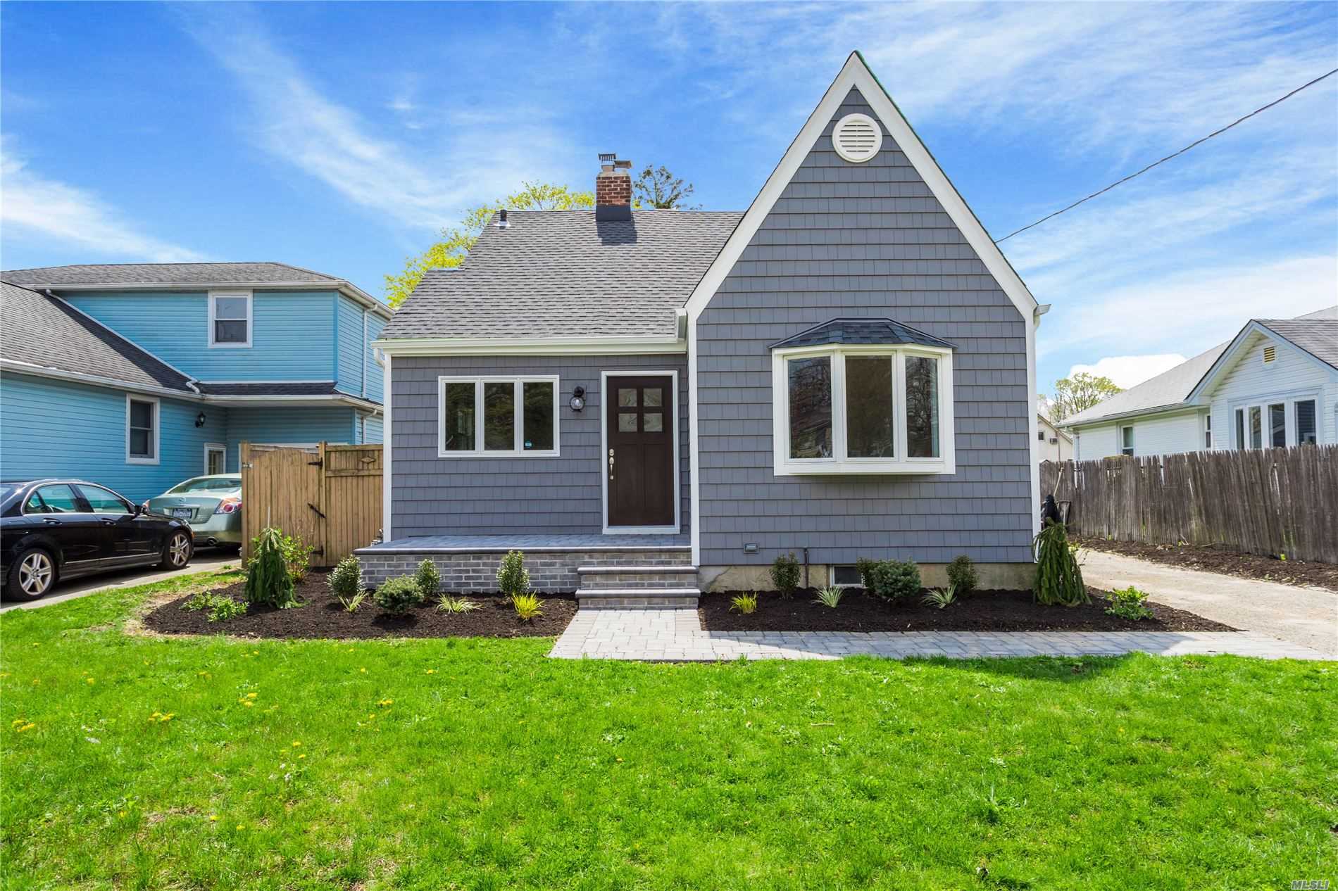 #1 photo, 68 Beechwood Street, ناسو Farmingdale , NY 11735
