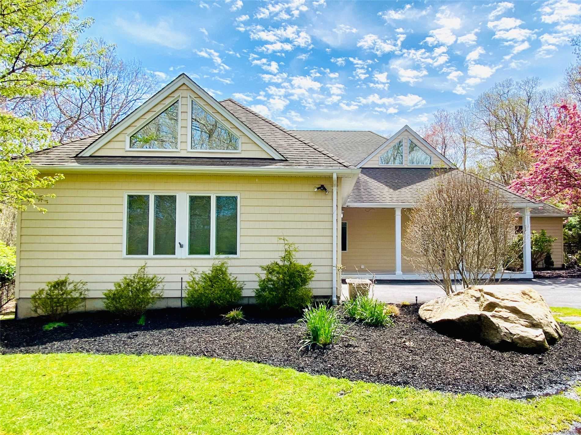 #1 photo, 140 North Woods Dr, Wading River , NY 11792