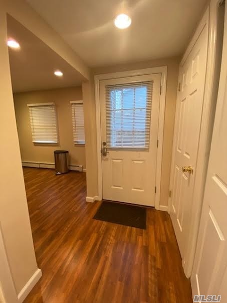 #1 photo, 107 Ballad Circle, Саффолк ‖ Holbrook , NY 11741