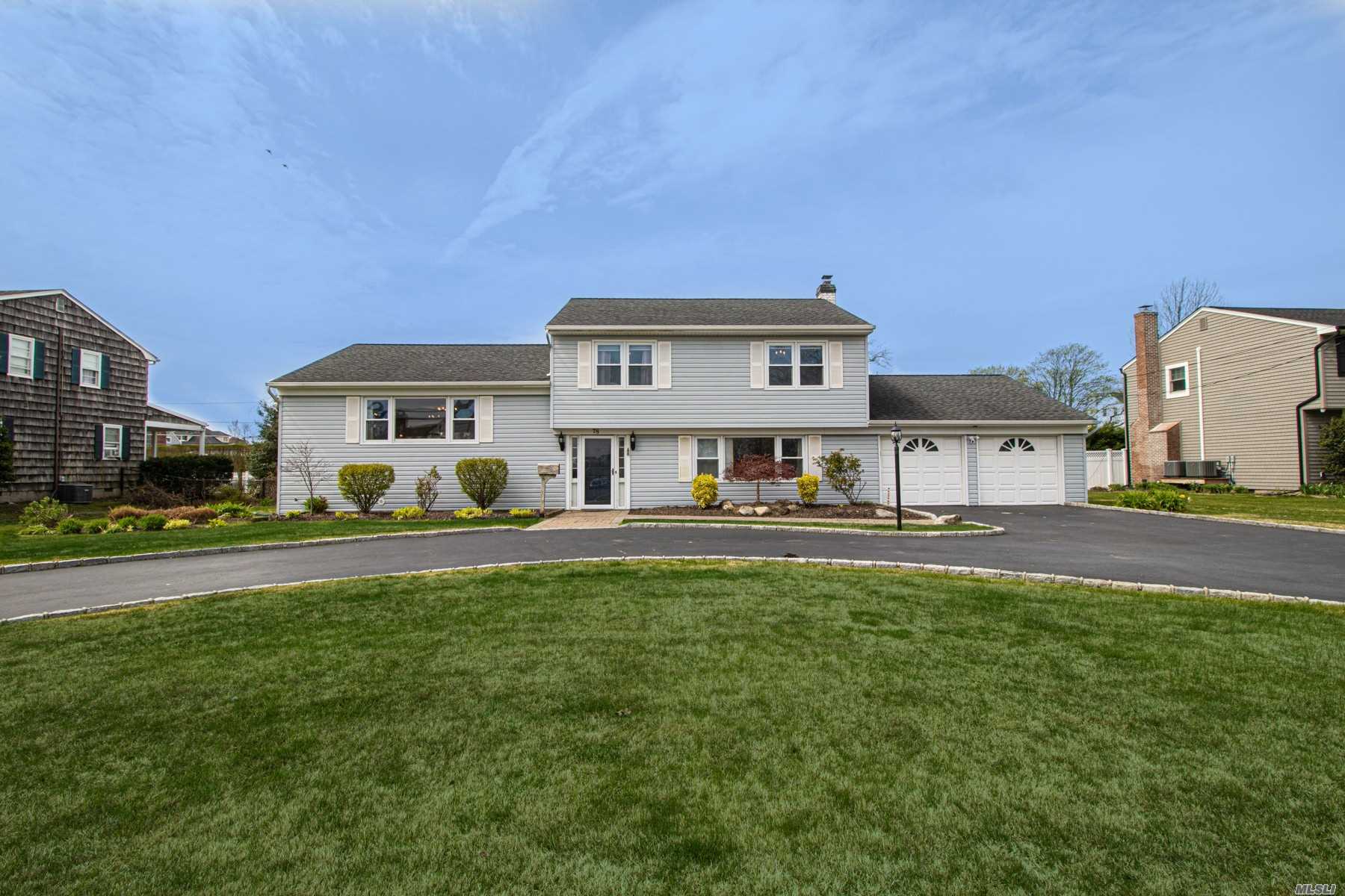 #1 photo, 78 West Lane, Саффолк ‖ Bay Shore , NY 11706