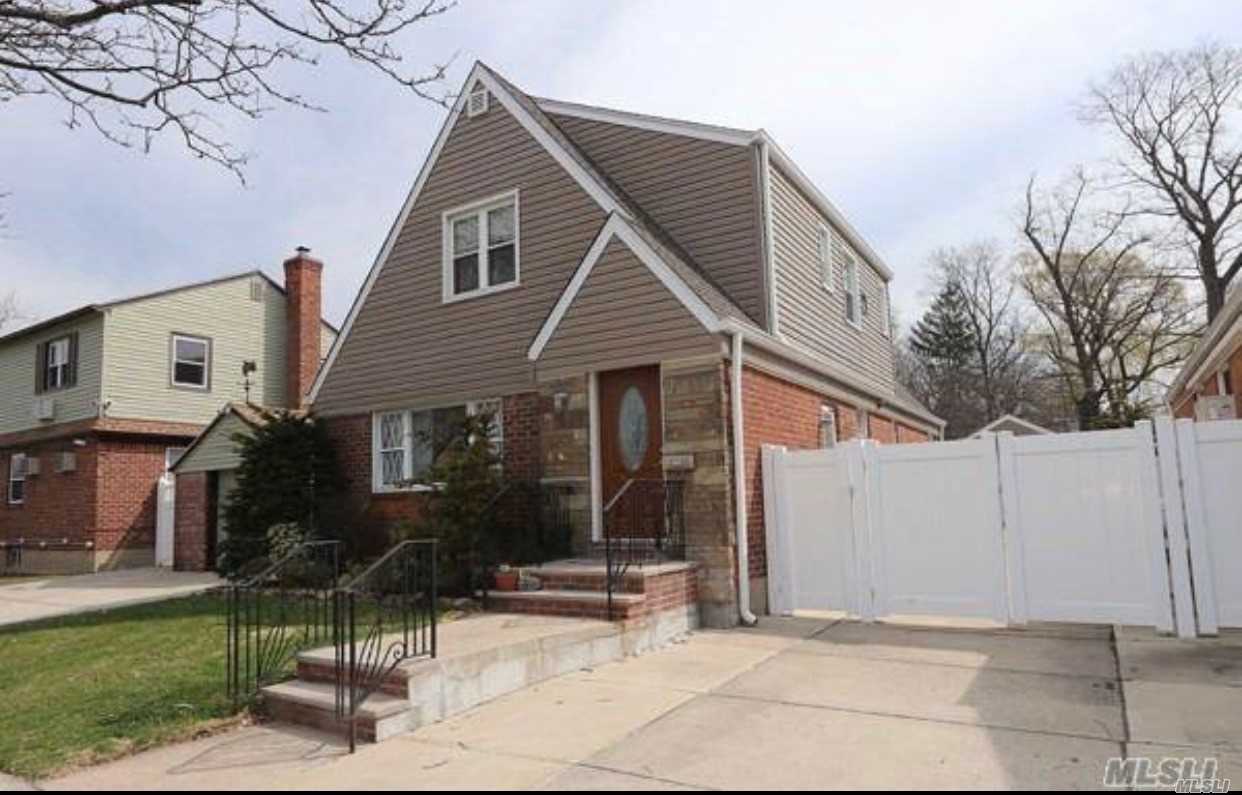 #1 photo, 22-11 Utopia Parkway, 皇后區 白石鎮 Whitestone , NY 11357