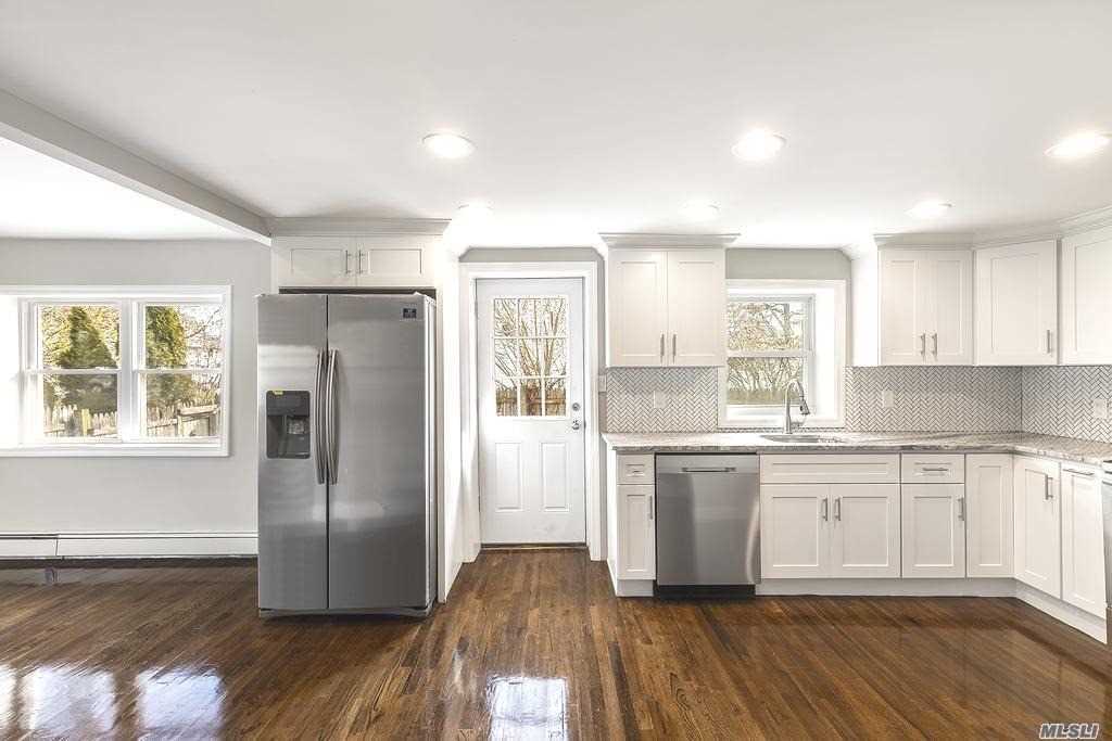 #1 photo, 88 Fillmore Avenue, Саффолк ‖ Deer Park , NY 11729