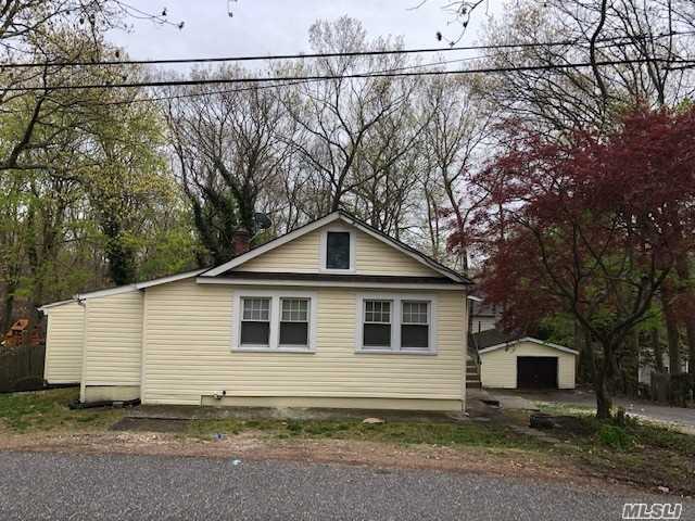 #1 photo, 18 Plandome Road, サフォーク郡 Sound Beach , NY 11789