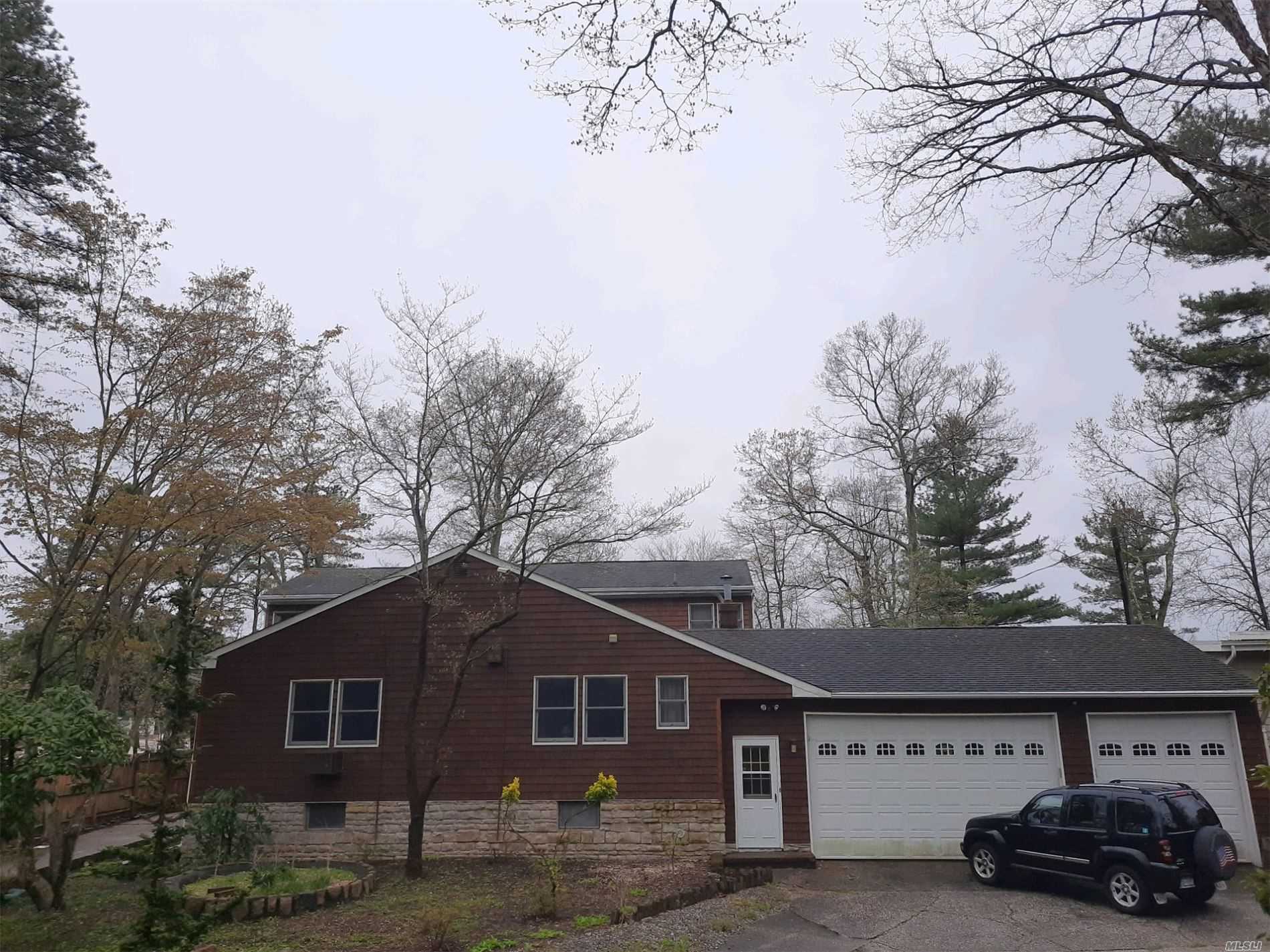 #1 photo, 25 Lakeside Trail, سوفولك Ridge , NY 11961