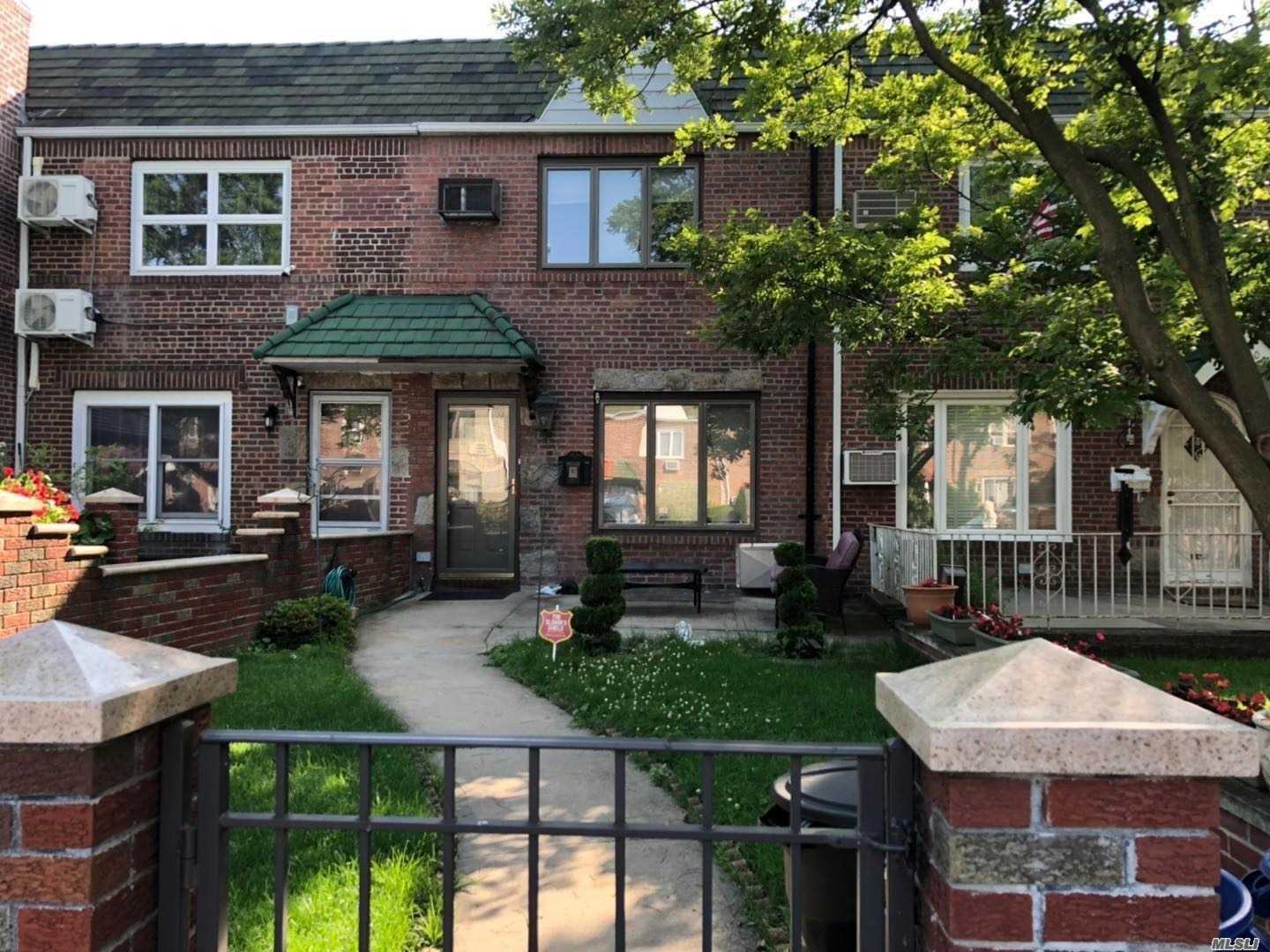 #1 photo, 61-52 78th Street, Middle Village , NY 11379