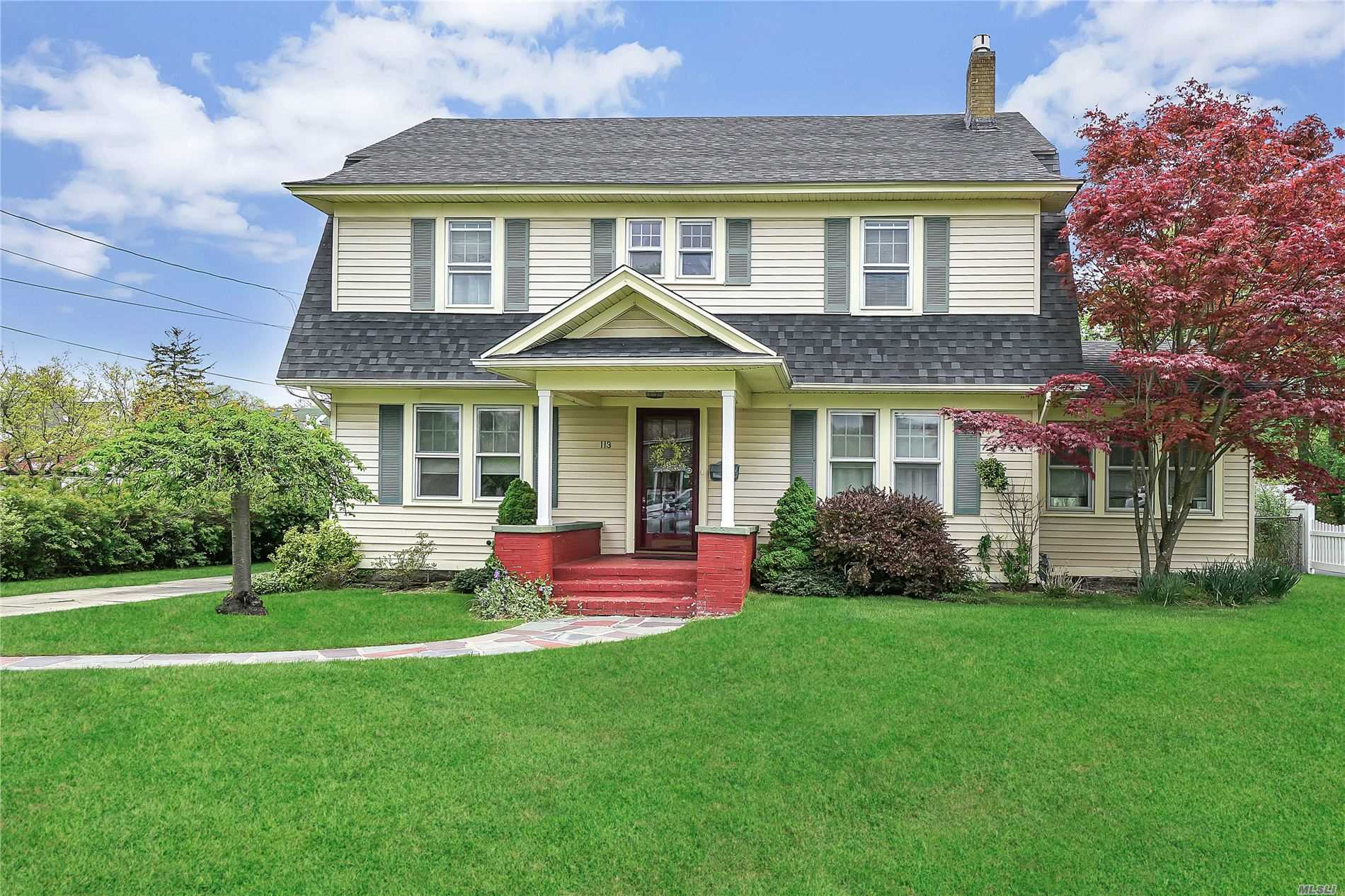 #1 photo, 113 Roe Avenue, East Patchogue , NY 11772