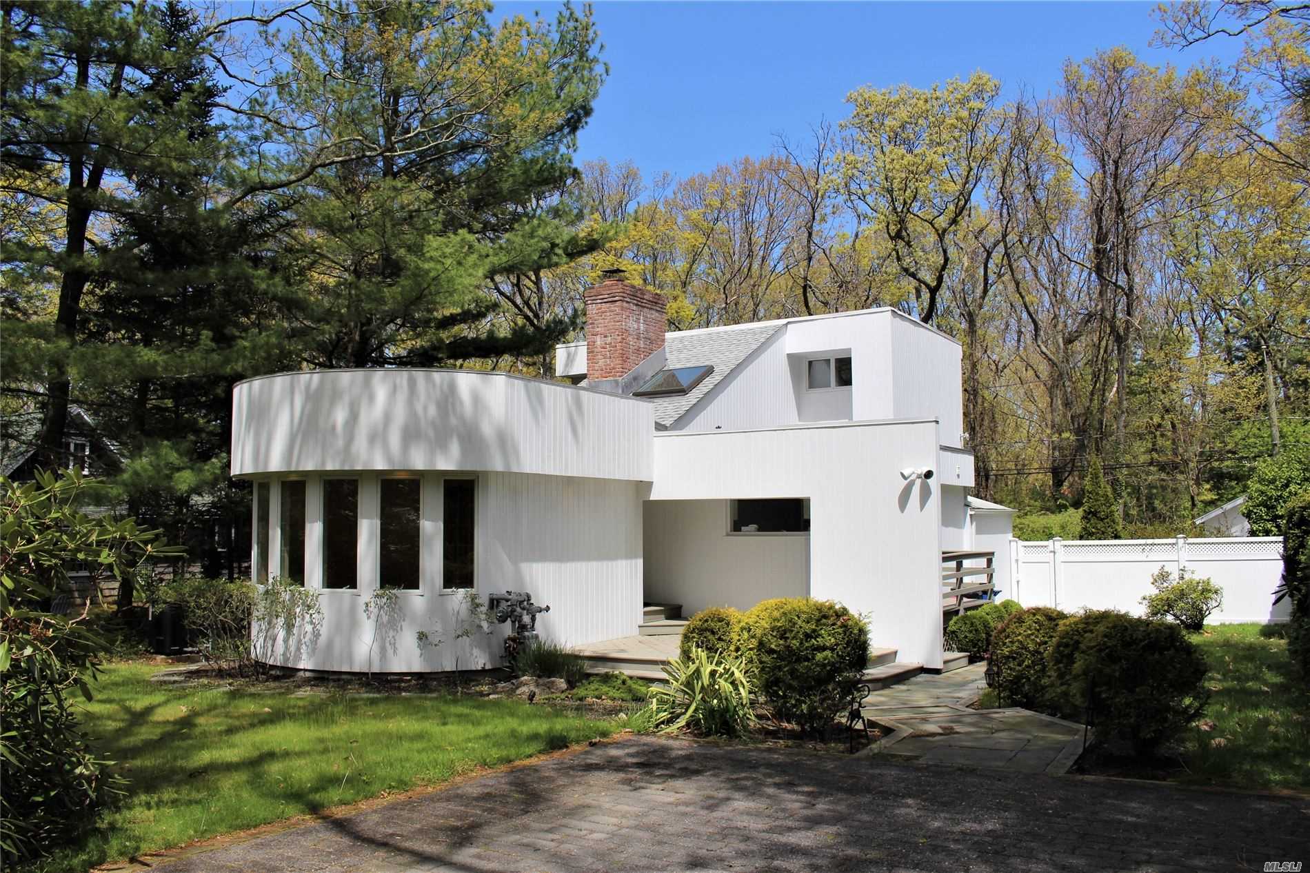 #1 photo, 33 Hillside Road, 롱 아일랜드 Stony Brook , NY 11790