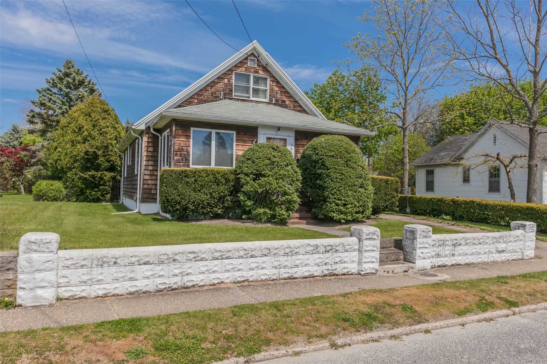 #1 photo, 356 Marcy Avenue, Riverhead , NY 11901