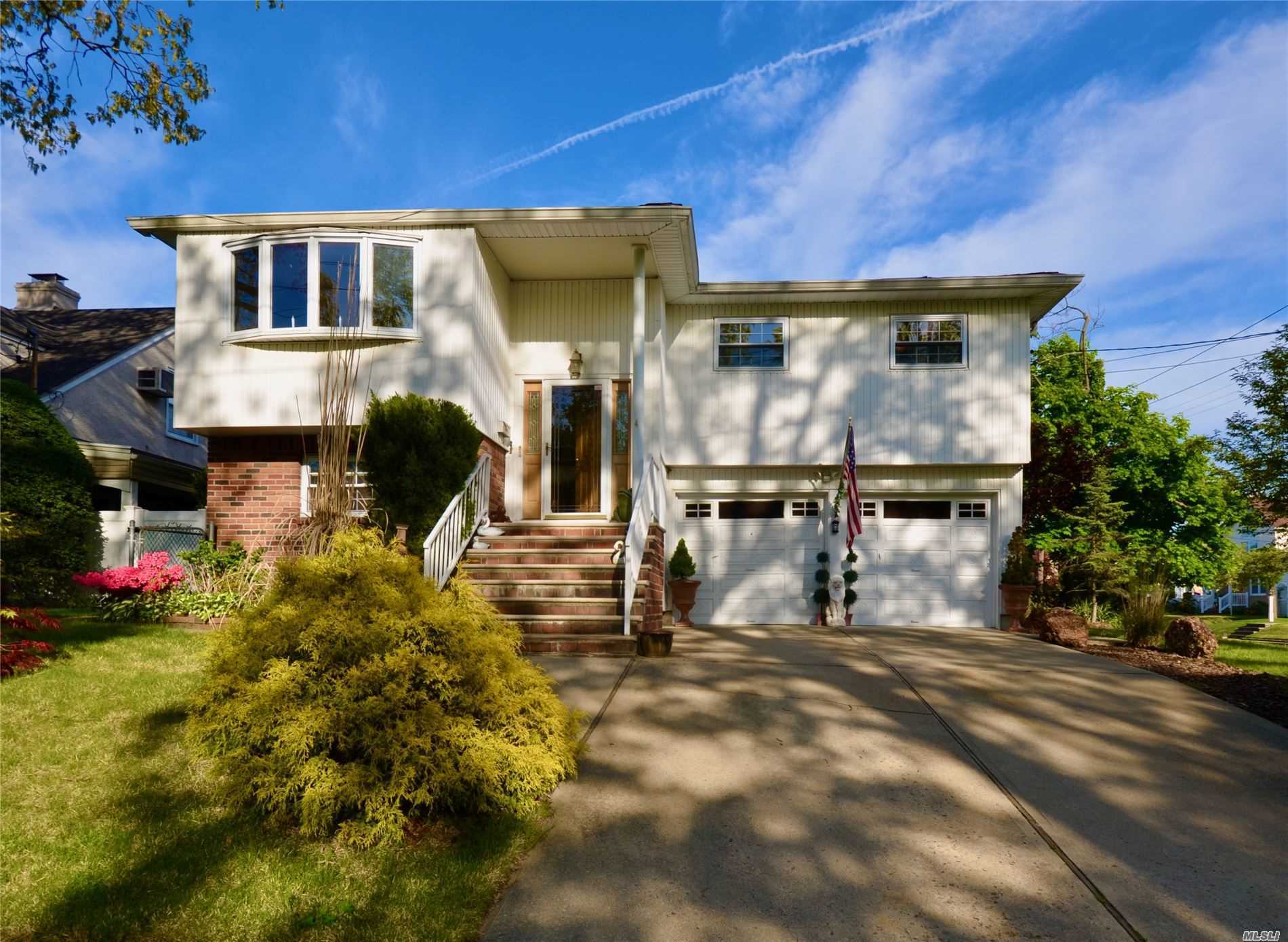 #1 photo, 4 Adair Court, Malverne , NY 11565