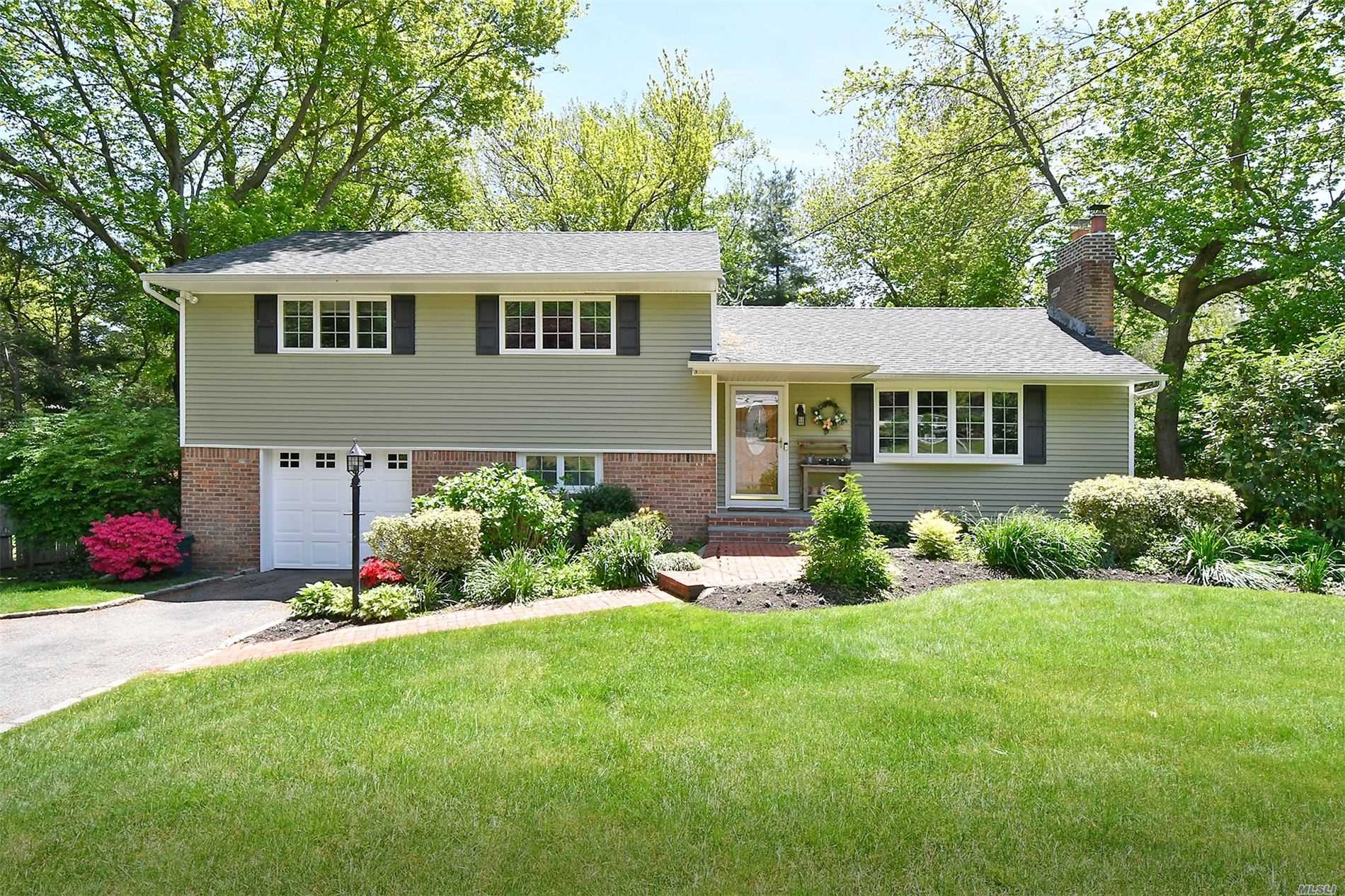 #1 photo, 14 Colorado Place, Huntington Station , NY 11746