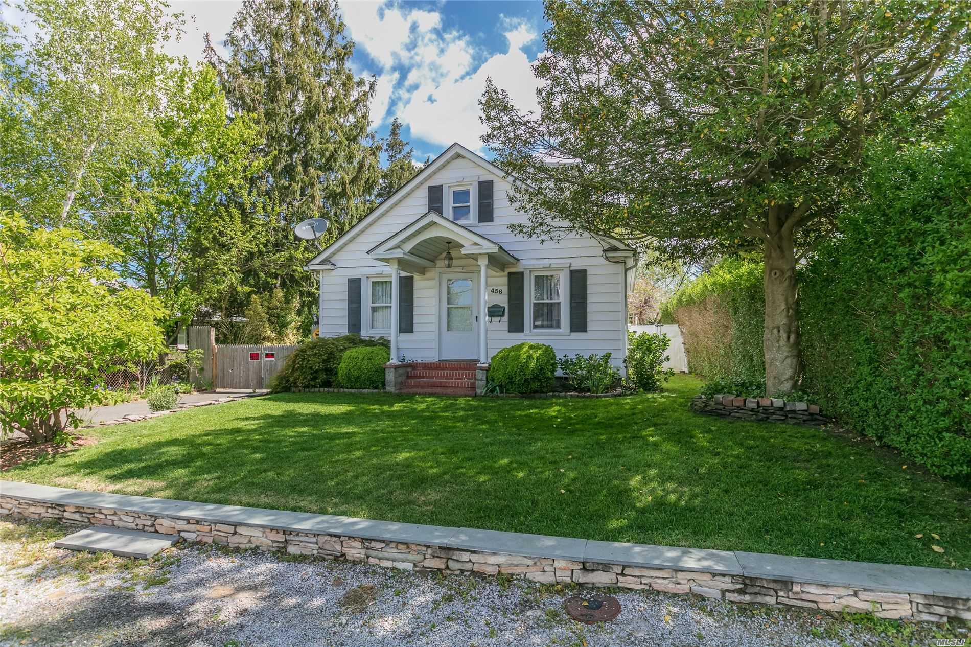 #1 photo, 456 Sweezy Avenue, Riverhead , NY 11901