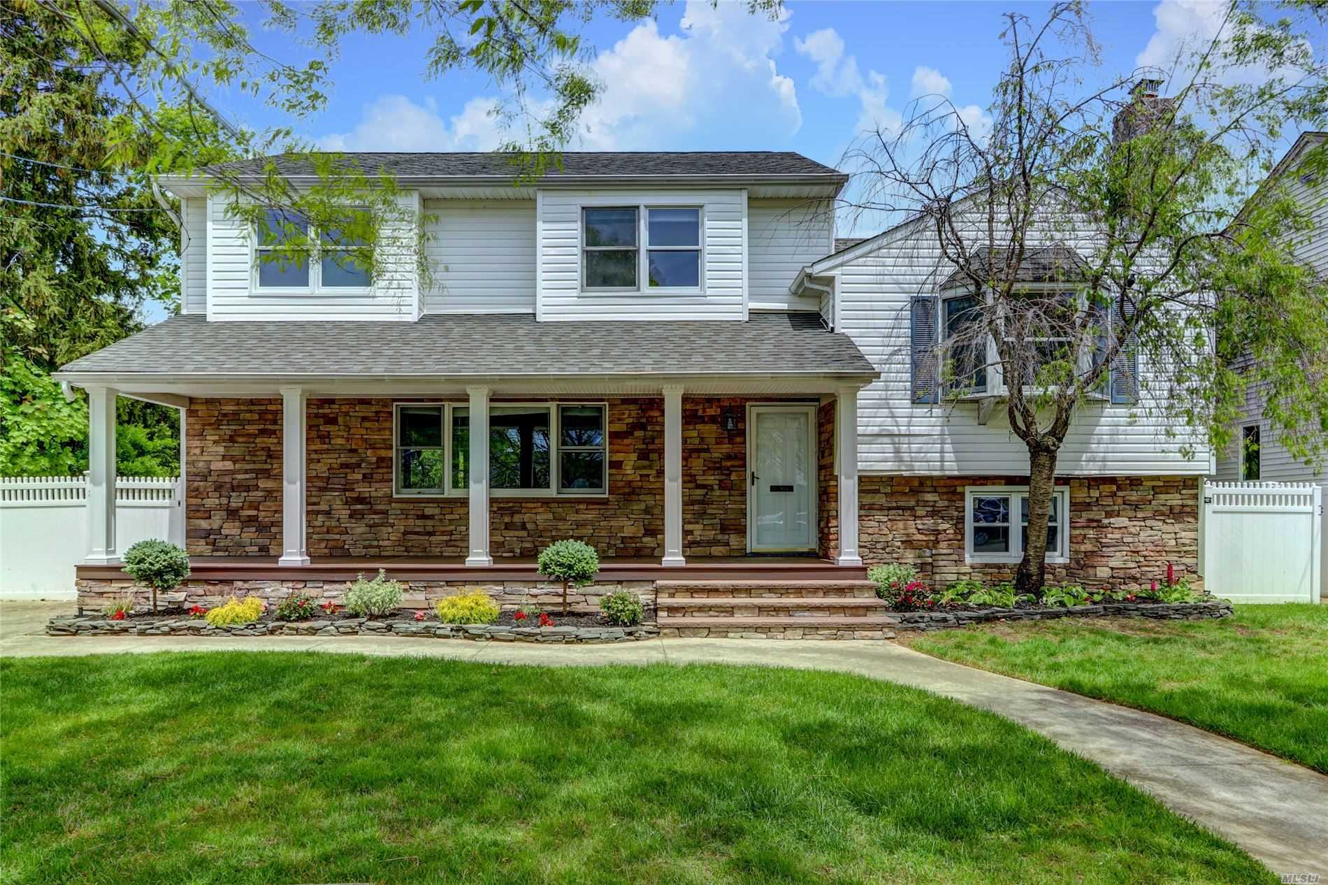 #1 photo, 69 Cherry St, Massapequa , NY 11758