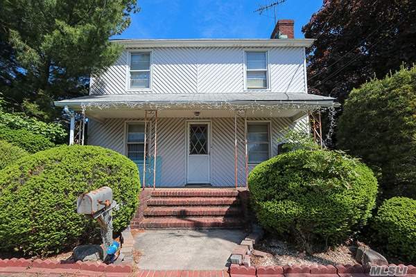 #1 photo, 245 Mineola Avenue, Carle Place , NY 11514