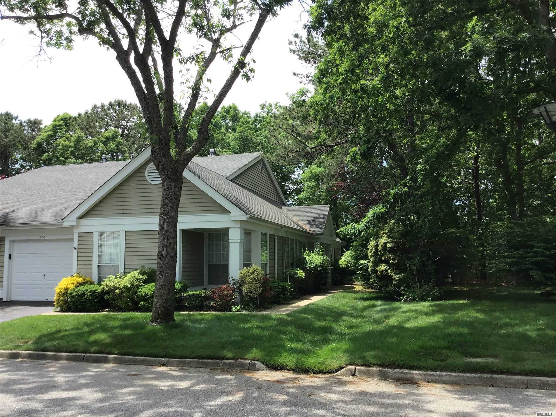 #1 photo, 235 Glen Drive, سوفولك Ridge , NY 11961
