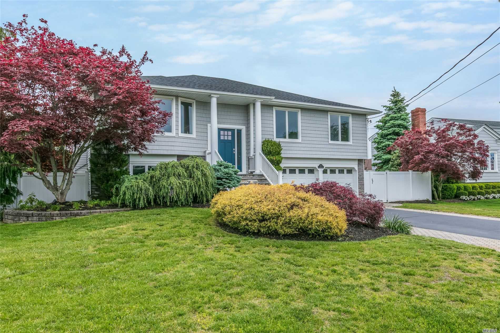 #1 photo, 85 Cedar Point Drive, West Islip , NY 11795