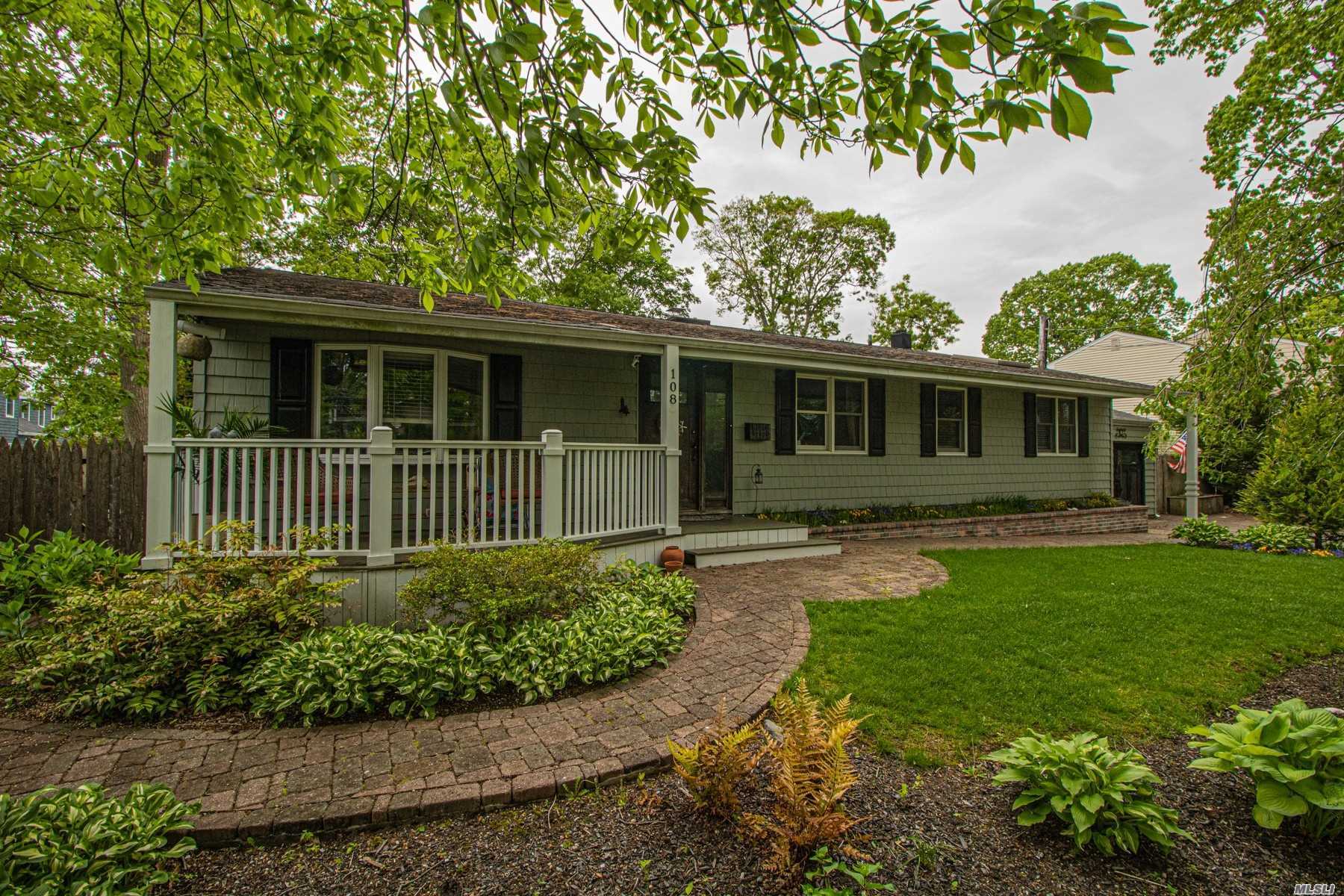 #1 photo, 108 Farm Lane, West Islip , NY 11795