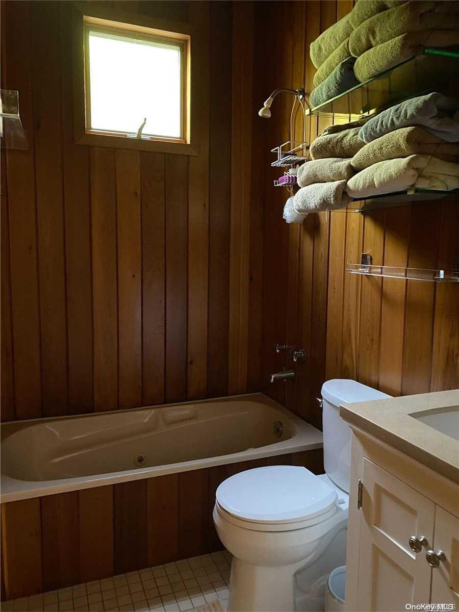 #12 photo, 373 Dehnhoff Walk, Ocean Beach , NY 11770