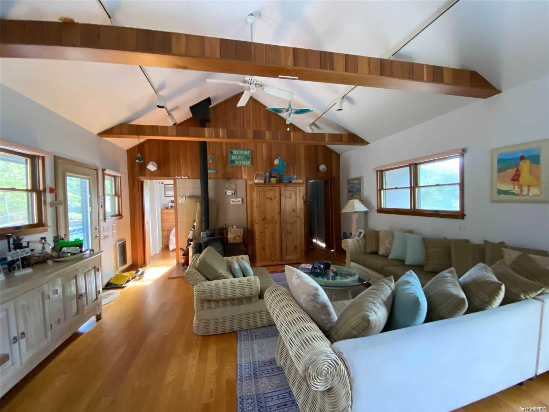 #3 photo, 373 Dehnhoff Walk, Ocean Beach , NY 11770